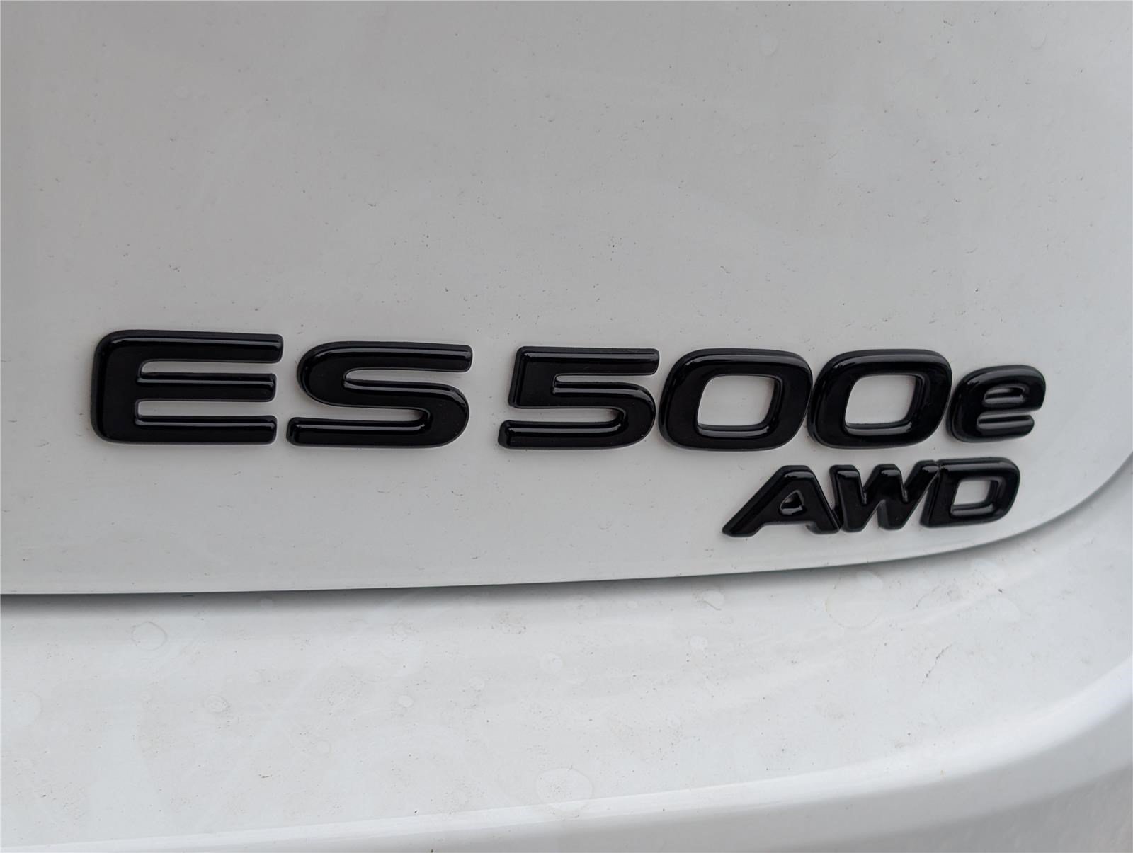 New 2026 Lexus ES 500e w/ Convenience Package AWD/4WD image 5