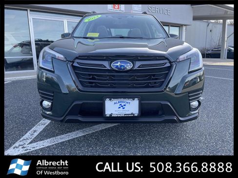 Used 2023 Subaru Forester Limited AWD/4WD image 8