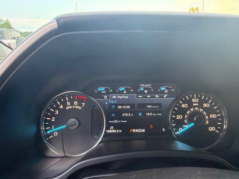 Used 2018 Ford F150 Lariat w/ Equipment Group 502A Luxury AWD/4WD image 12