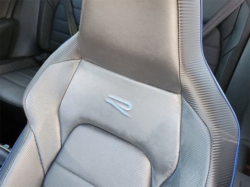 Used 2024 Volkswagen Golf R image 5