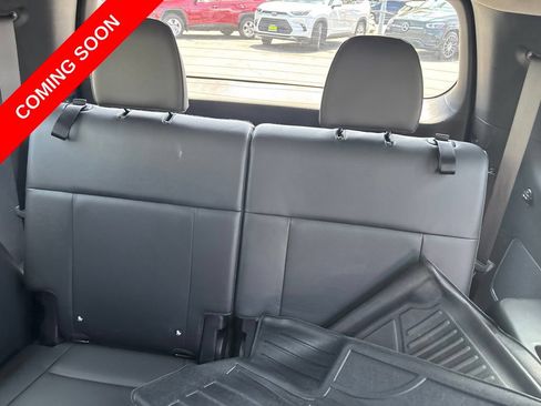 Used 2025 Hyundai Santa Fe Limited FWD image 15