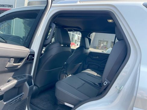 Used 2026 Toyota 4Runner Limited AWD/4WD image 9