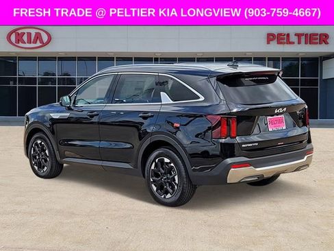 Used 2026 Kia Sorento S FWD image 3