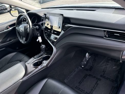 Used 2024 Toyota Camry SE FWD image 18