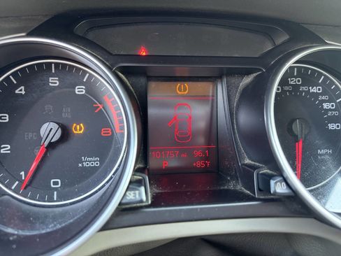 Used 2010 Audi A5 2.0T Premium image 15