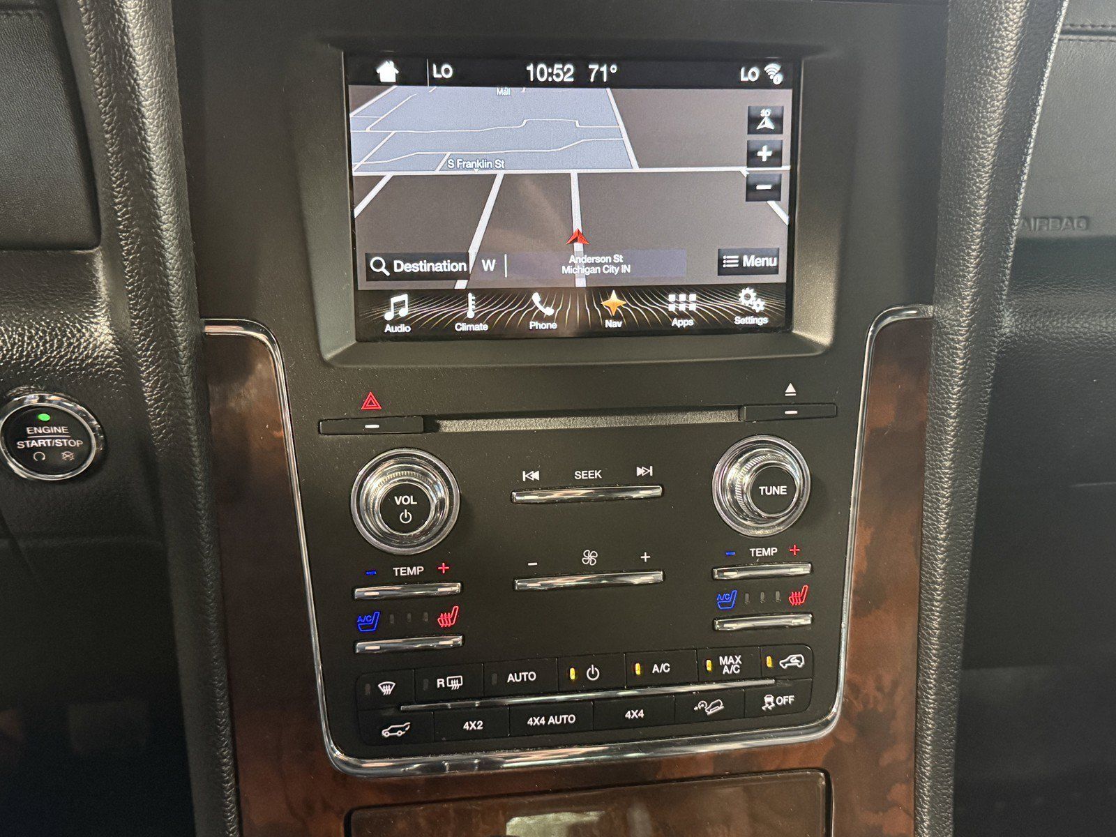 Used 2017 Lincoln Navigator Select AWD/4WD image 14