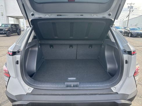 Used 2025 Hyundai Kona SEL image 27