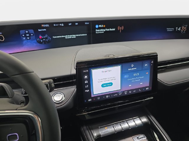 New 2026 Lincoln Nautilus Premier AWD/4WD image 17