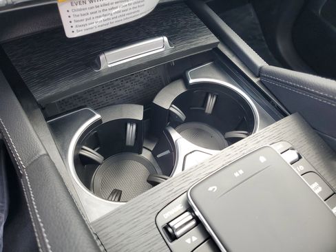 New 2026 Mercedes-Benz GLS 580 4MATIC image 33