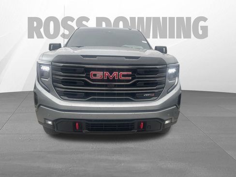 Used 2025 GMC Sierra 1500 AT4 w/ AT4 Premium Package AWD/4WD image 2