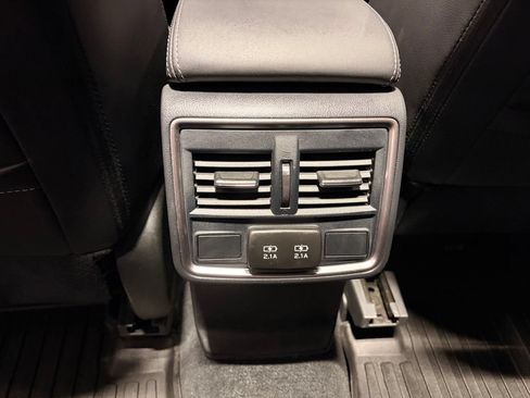 Used 2023 Subaru Forester Limited w/ Popular Package #2 AWD/4WD image 11