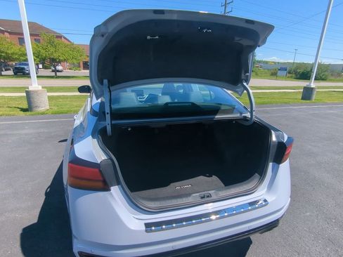 Used 2023 Nissan Altima 2.5 SR AWD/4WD image 23