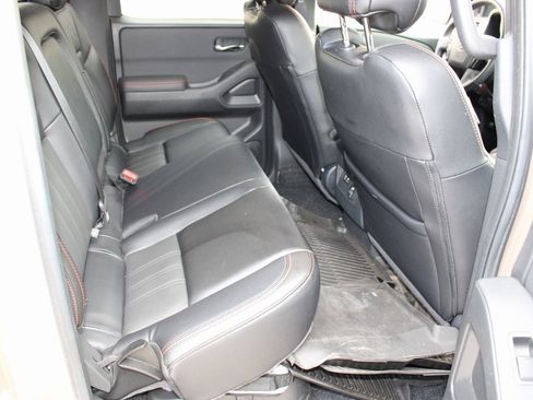 Used 2024 Nissan Frontier PRO-4X w/ Pro Premium Package image 18