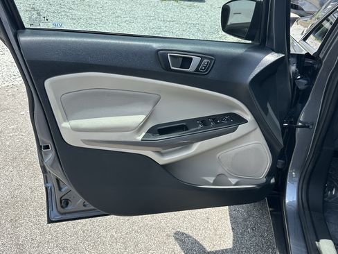 Used 2021 Ford EcoSport SE w/ SE Convenience Package FWD image 10