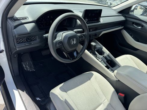 Used 2023 Honda Accord LX image 13