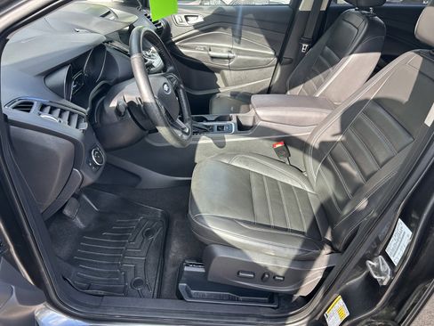 Used 2017 Ford Escape Titanium AWD/4WD image 11