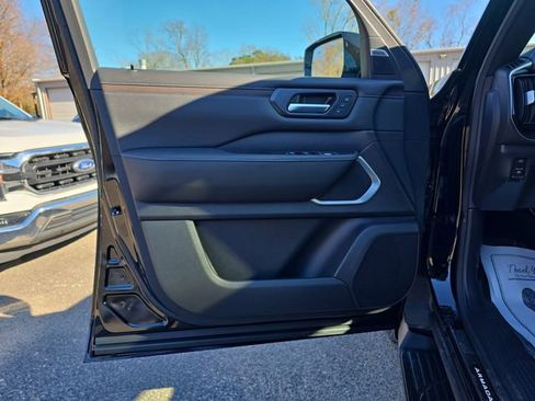 New 2026 Nissan Armada Platinum RWD image 14