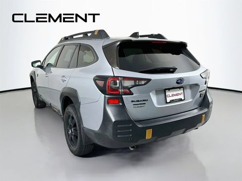 Used 2022 Subaru Outback Wilderness AWD/4WD image 10