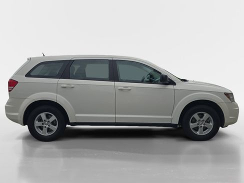 Used 2010 Dodge Journey SE w/ Exterior Appearance Pkg FWD image 2