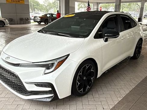 Used 2025 Toyota Corolla FX w/ Convenience Package FWD image 3