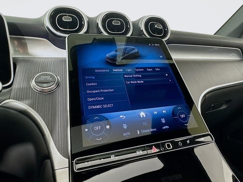 New 2026 Mercedes-Benz GLC 300 image 19