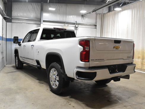 Used 2024 Chevrolet Silverado 3500 High Country w/ High Country Premium Package AWD/4WD image 22