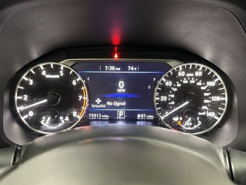 Used 2023 Nissan Altima 2.5 SV FWD image 12