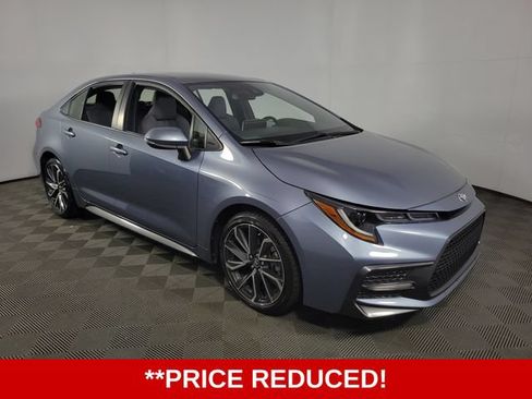 Used 2021 Toyota Corolla SE FWD image 2