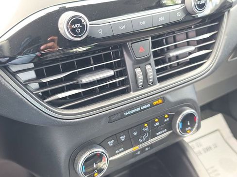 Certified 2025 Ford Escape Active image 23