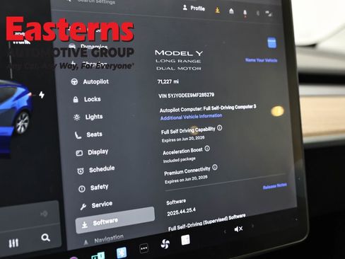 Used 2021 Tesla Model Y Long Range image 18