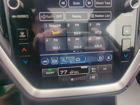 Used 2024 Subaru Crosstrek 2.0i Premium AWD/4WD image 19