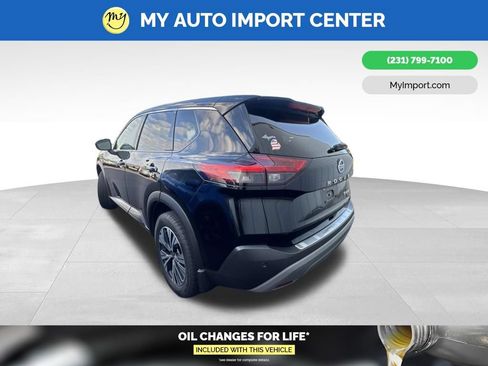 Used 2021 Nissan Rogue SV AWD/4WD image 4