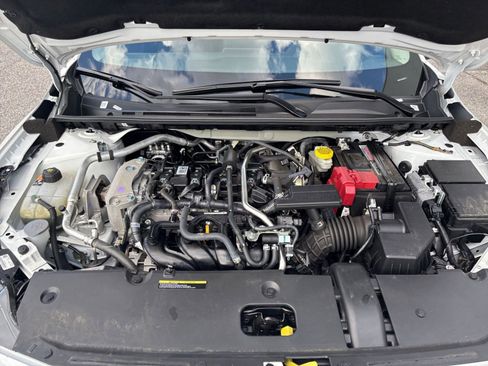 Used 2025 Nissan Sentra SV FWD image 30