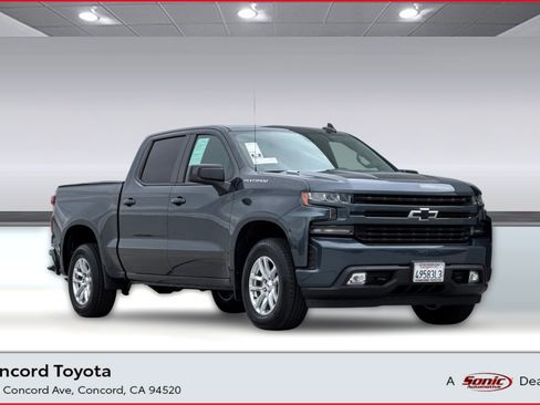 Used 2021 Chevrolet Silverado 1500 RST image 1