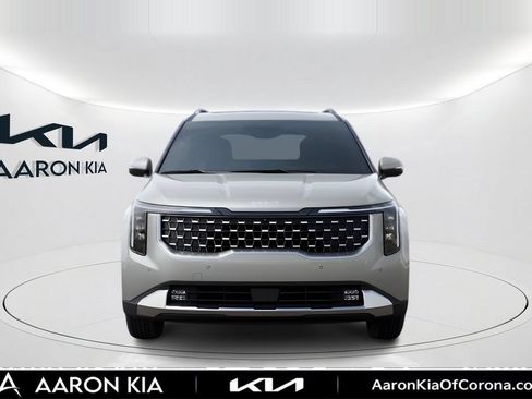 New 2026 Kia Carnival SX FWD image 2