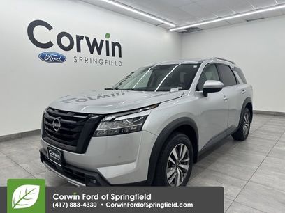 Used 2022 Nissan Pathfinder SL w/ Lighting Package (N92)