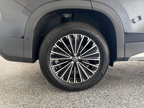 New 2026 Volkswagen Tiguan S AWD/4WD image 40