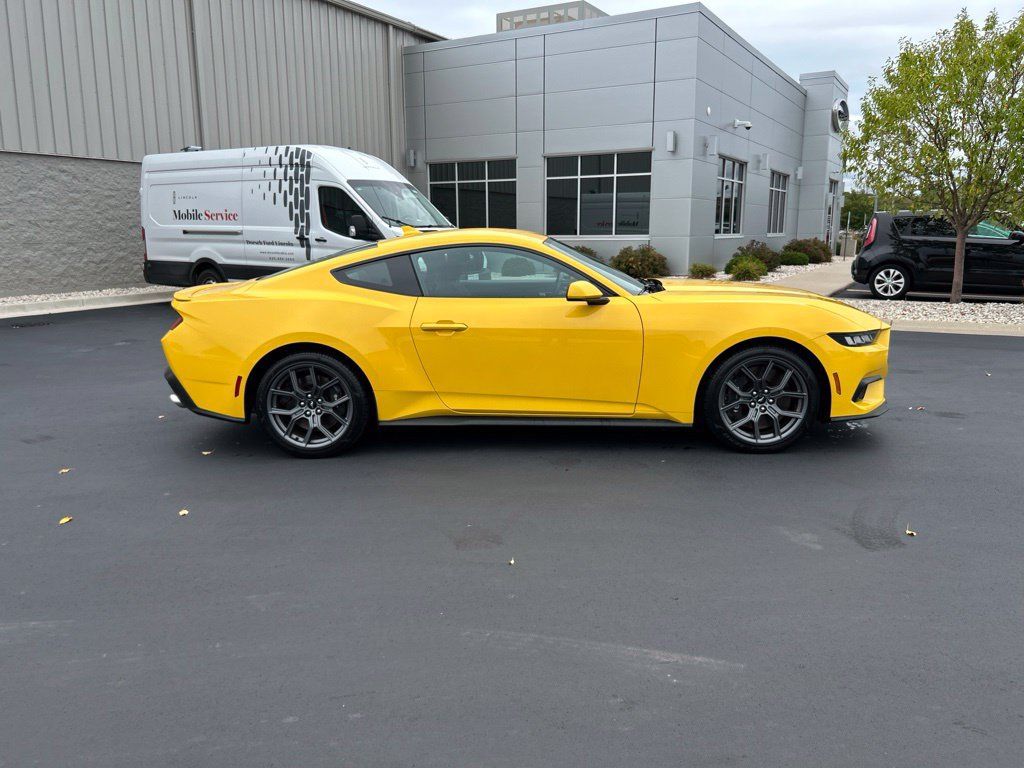 Used 2024 Ford Mustang Coupe w/ 2.3L High Performance Package RWD image 5