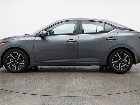 Used 2025 Nissan Sentra SV FWD image 5