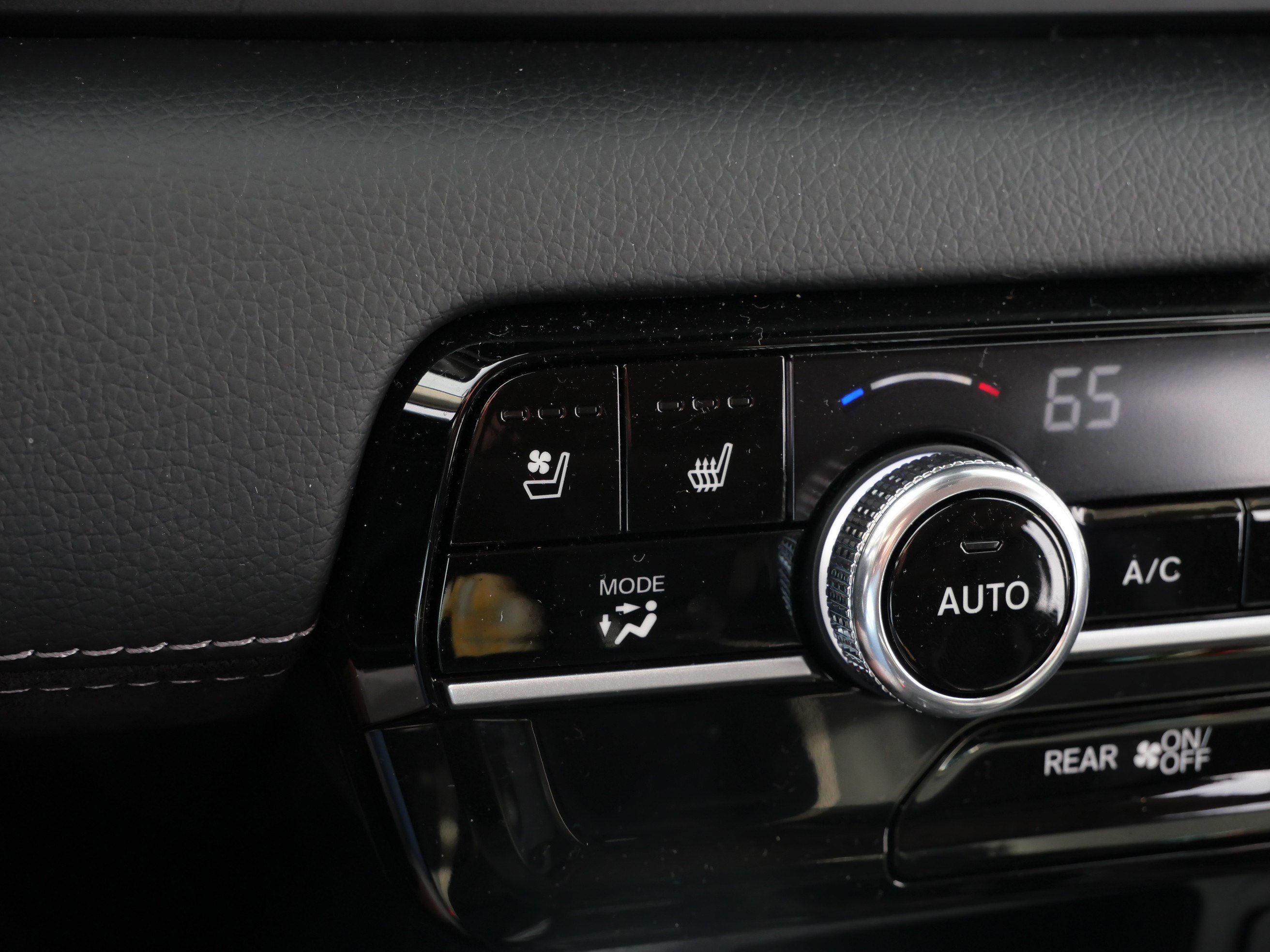 Used 2026 Honda Pilot Elite image 30