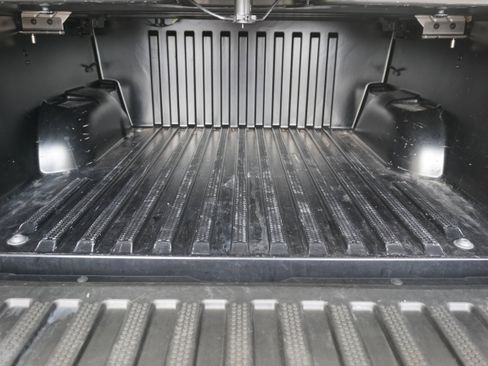 Used 2005 Ford Explorer Sport Trac Adrenalin image 21