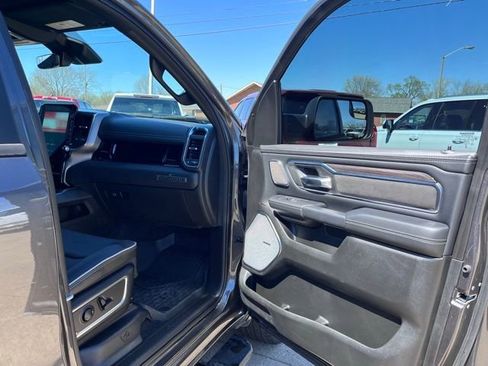 Used 2025 RAM 1500 Laramie w/ Night Edition AWD/4WD image 16
