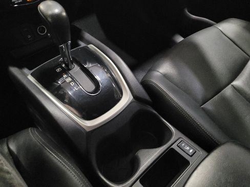 Used 2014 Nissan Rogue SL w/ SL Premium Package image 26