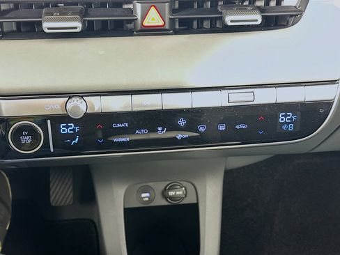 Used 2024 Hyundai Ioniq 5 SEL image 24