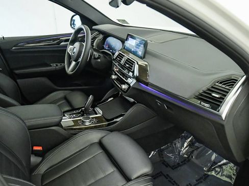 Used 2020 BMW X4 xDrive30i w/ M Sport Package 2 AWD/4WD image 16