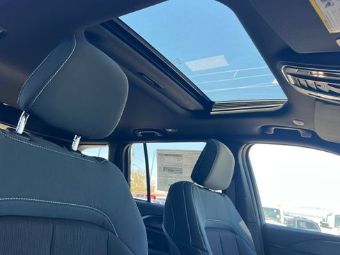New 2026 Jeep Grand Cherokee Laredo X AWD/4WD image 16