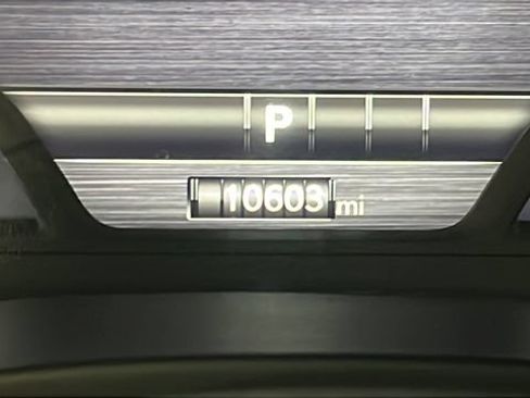 Used 2025 RAM 1500 Laramie w/ Sport Appearance Package AWD/4WD image 36