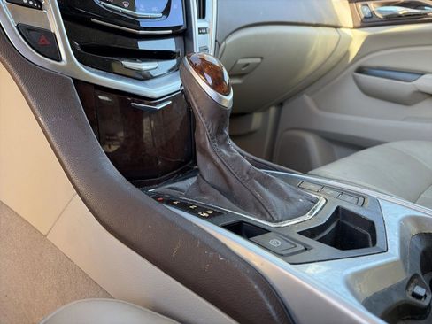 Used 2016 Cadillac SRX Luxury w/ Driver Awareness Package image 13