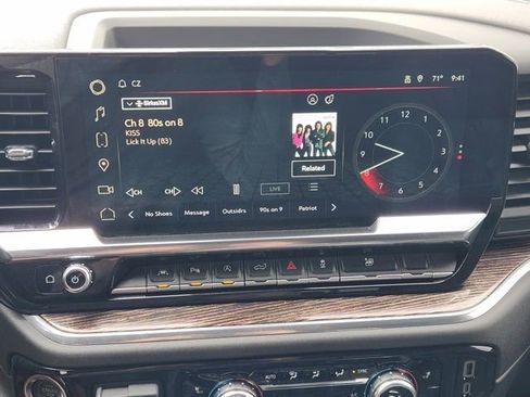 Used 2025 GMC Sierra 1500 Elevation w/ Elevation Premium Package image 5