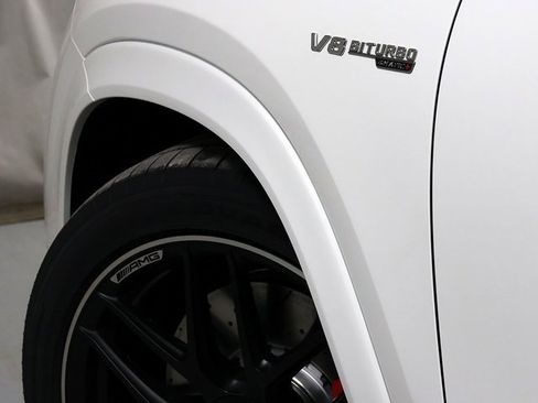 New 2026 Mercedes-Benz GLE 63 AMG S image 10